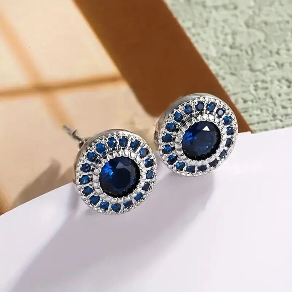 Elegant Round Cut Blue Crystal Silver Stud Earrings Sparkling Classic Fashion - Picture 1 of 6